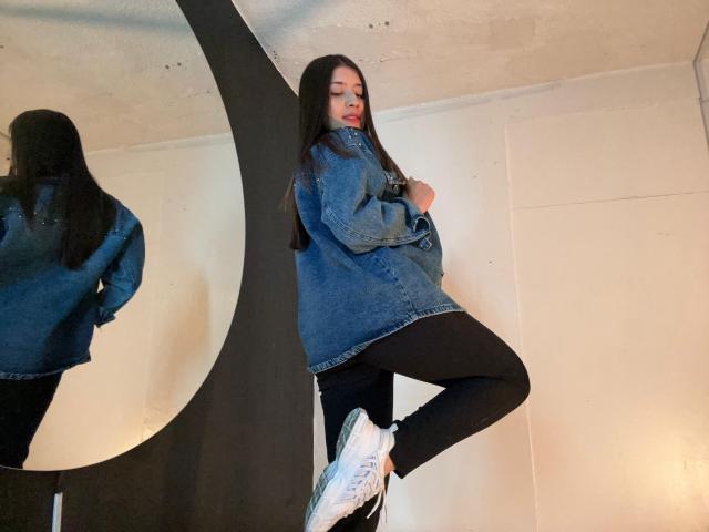 EmmaLombardi - Camera khiêu dâm &amp; quyến rũ trực tiếp - 28549388