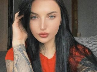 Yksityiskohtaiset tiedot mallista AlinkaMandarinka