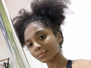 Yksityiskohtaiset tiedot mallista MeganWlliams