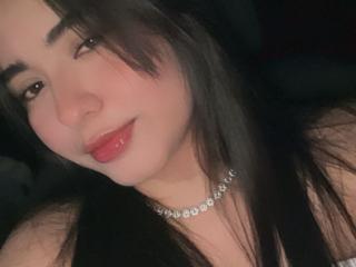 См. подробные сведения о модели LianaBernocchi