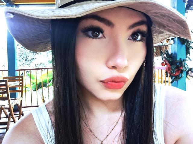 ViolettaLeroy - Live Sex Cam - 28551449