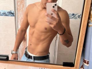 См. подробные сведения о модели JamessHott