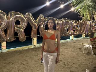 См. подробные сведения о модели SofiaCumness