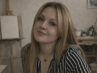 См. подробные сведения о модели LaurenSpitz