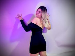 См. подробные сведения о модели TarahDustin