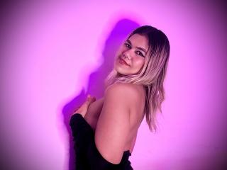 См. подробные сведения о модели TarahDustin