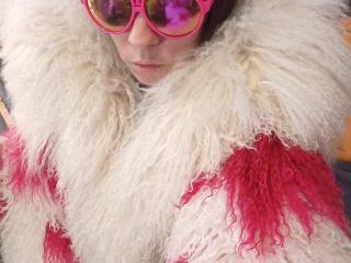 См. подробные сведения о модели OrianaLaFrancaise