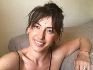 См. подробные сведения о модели MeganSylvia