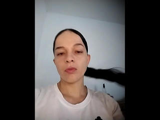 См. подробные сведения о модели TaniaKira