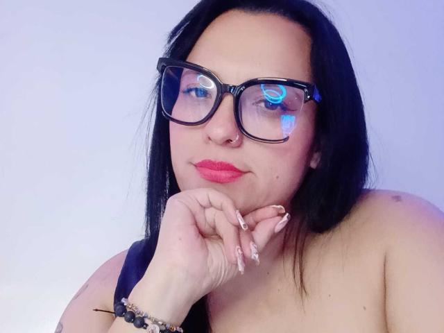 LiaMatureBbw - Live sex cam - 28555424