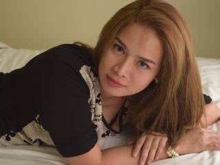 HotChilliAsian - Live chat hot avec cette Incroyable jeune jeune model sexy très filiforme sur le site Xlove 