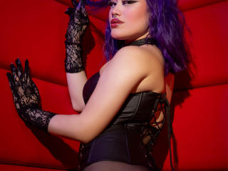 См. подробные сведения о модели JulietaSmit