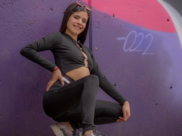 SheylaSpooner - Live porn &amp; sex cam - 28557434