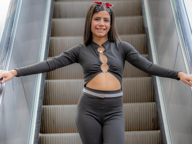 SheylaSpooner - Live porn &amp; sex cam - 28557455