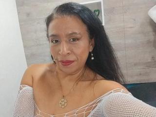 См. подробные сведения о модели DahianaScott