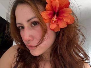 См. подробные сведения о модели MalenaJones