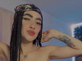 См. подробные сведения о модели BonnieBlueHot