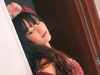 См. подробные сведения о модели NicoleMartins