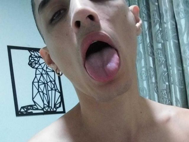 FelipeColinssy - Live sex cam - 28558949