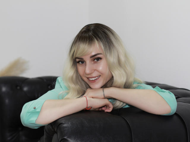 MilenaBaldwin - Live sex cam - 28559096