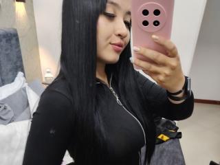 См. подробные сведения о модели LunaBellaHotty