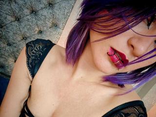 См. подробные сведения о модели CassieJones