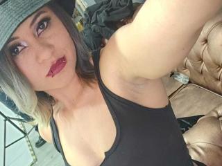 См. подробные сведения о модели CassieJones