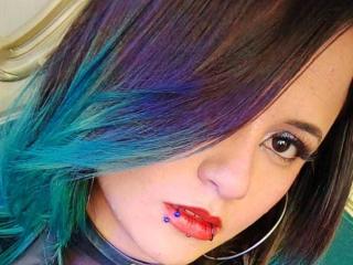 См. подробные сведения о модели CassieJones