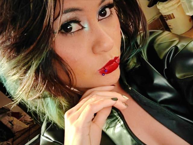 CassieJones - Live sexe cam - 28560209