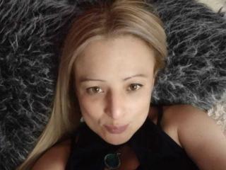 См. подробные сведения о модели NefertitiSex