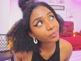 См. подробные сведения о модели MeganWlliams