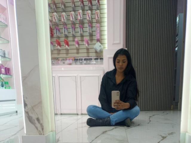 ArianithaXox - Live Sex Cam - 28564835