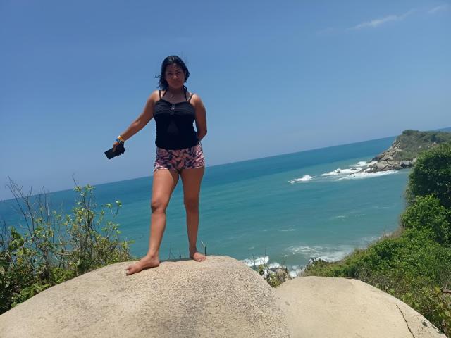 ArianithaXox - Live porn &amp; sex cam - 28564880