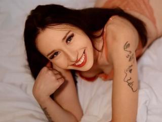 Volledig profiel bekijken van MartinaFlirt