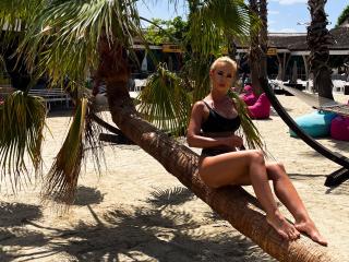 Volledig profiel bekijken van MoniqueBliss