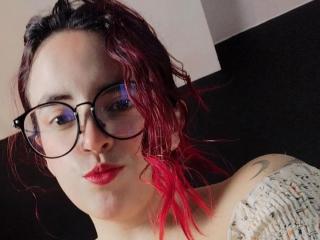 См. подробные сведения о модели LaiaJonnes