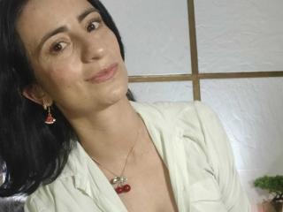 См. подробные сведения о модели BrendaCantorel