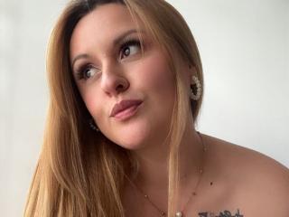 См. подробные сведения о модели LaurenSpitz