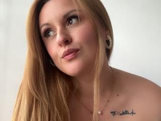 См. подробные сведения о модели LaurenSpitz