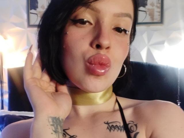 VeroHands - Live porn &amp; sex cam - 28569542