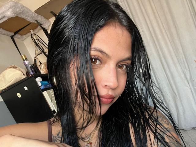 NyraVanel - Live porn &amp; sex cam - 28572401