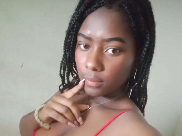 KarinaFlowers - Live sex cam - 28572698