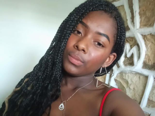 KarinaFlowers - Live porn &amp; sex cam - 28572707