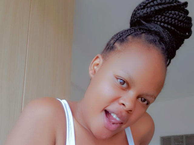 LucindaMartie - Live sex cam - 28574897