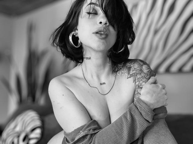 HannaBorbon - Live porn &amp; sex cam - 28581251