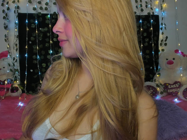 ShantalSummer - Live porn &amp; sex cam - 28581275