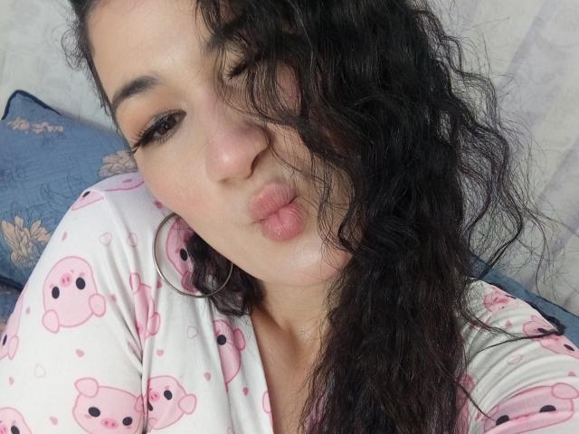 YessiSoto - Live porn &amp; sex cam - 28582379