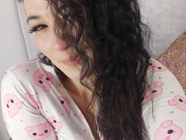 YessiSoto - Live porn &amp; sex cam - 28582394