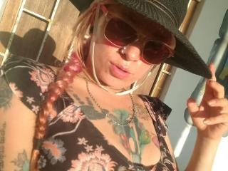 Voir la fiche détaillée de ErikaValeska