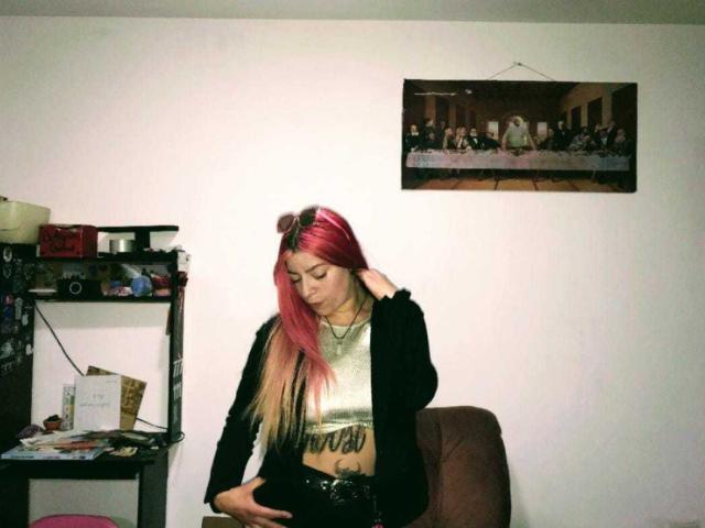 ErikaValeska - Live porn &amp; sex cam - 28582586